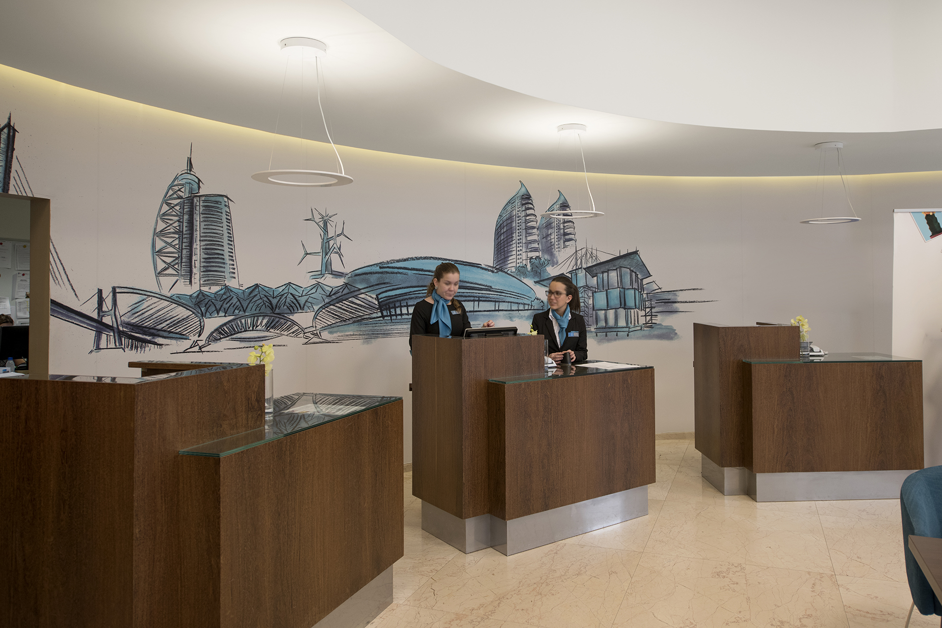 Hotel Tryp Oriente - Imagem 1